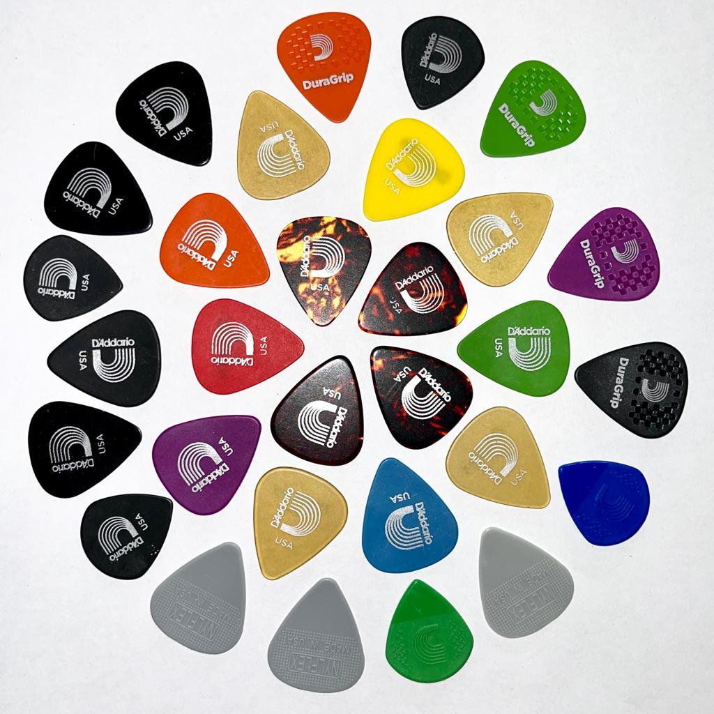 Pack de 30 Uñetas De Guitarra O Bajo Daddario Originales Usa